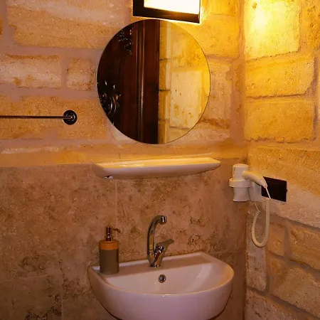 B&B Akile Ablanin Evi 어굽