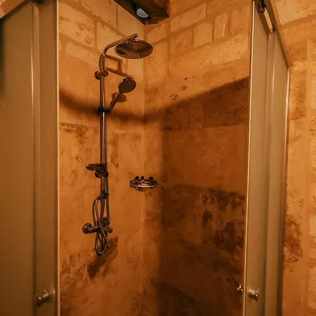 Akile Ablanin Evi B&B *