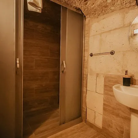 Akile Ablanin Evi * 어굽